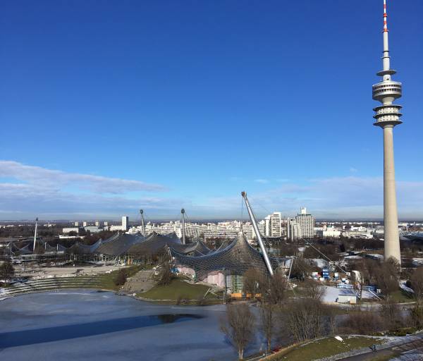 Münchener Olympiapark im Winter