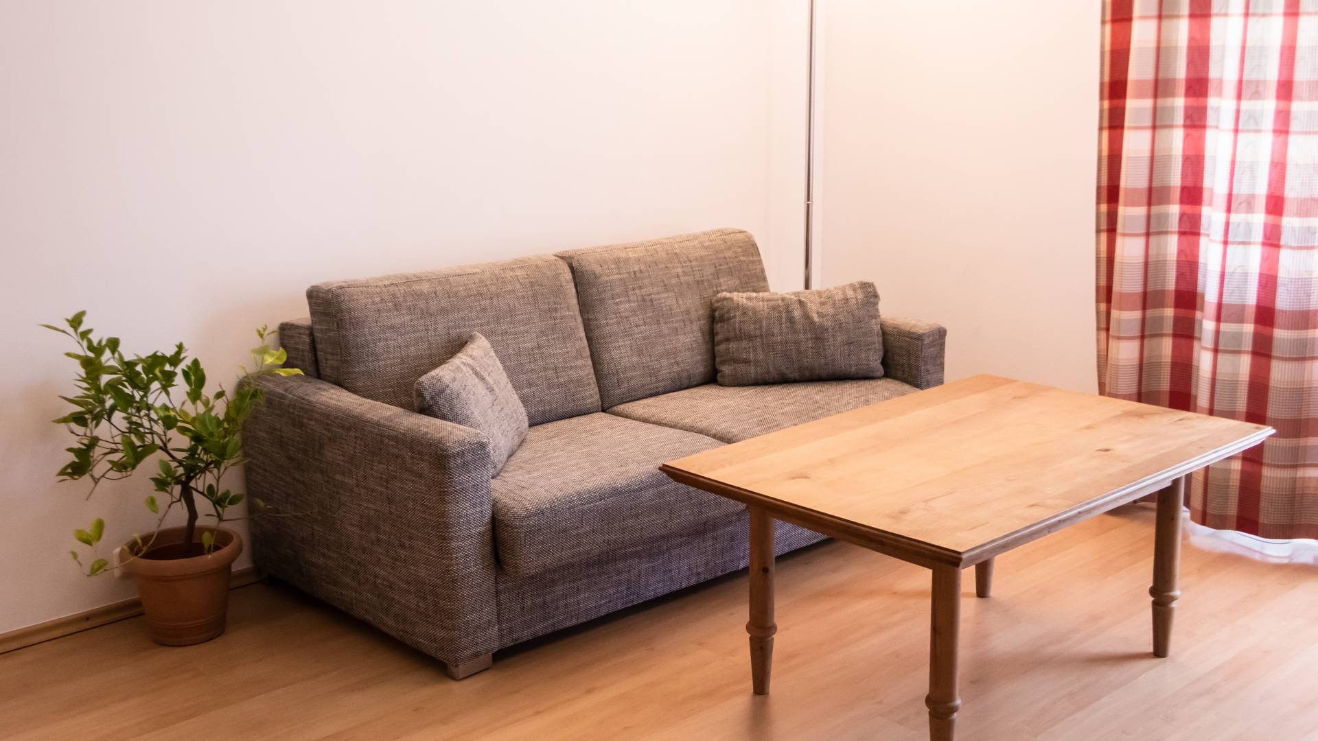 Sofa im 2-Personen-Apartment Hotel Lutter in München